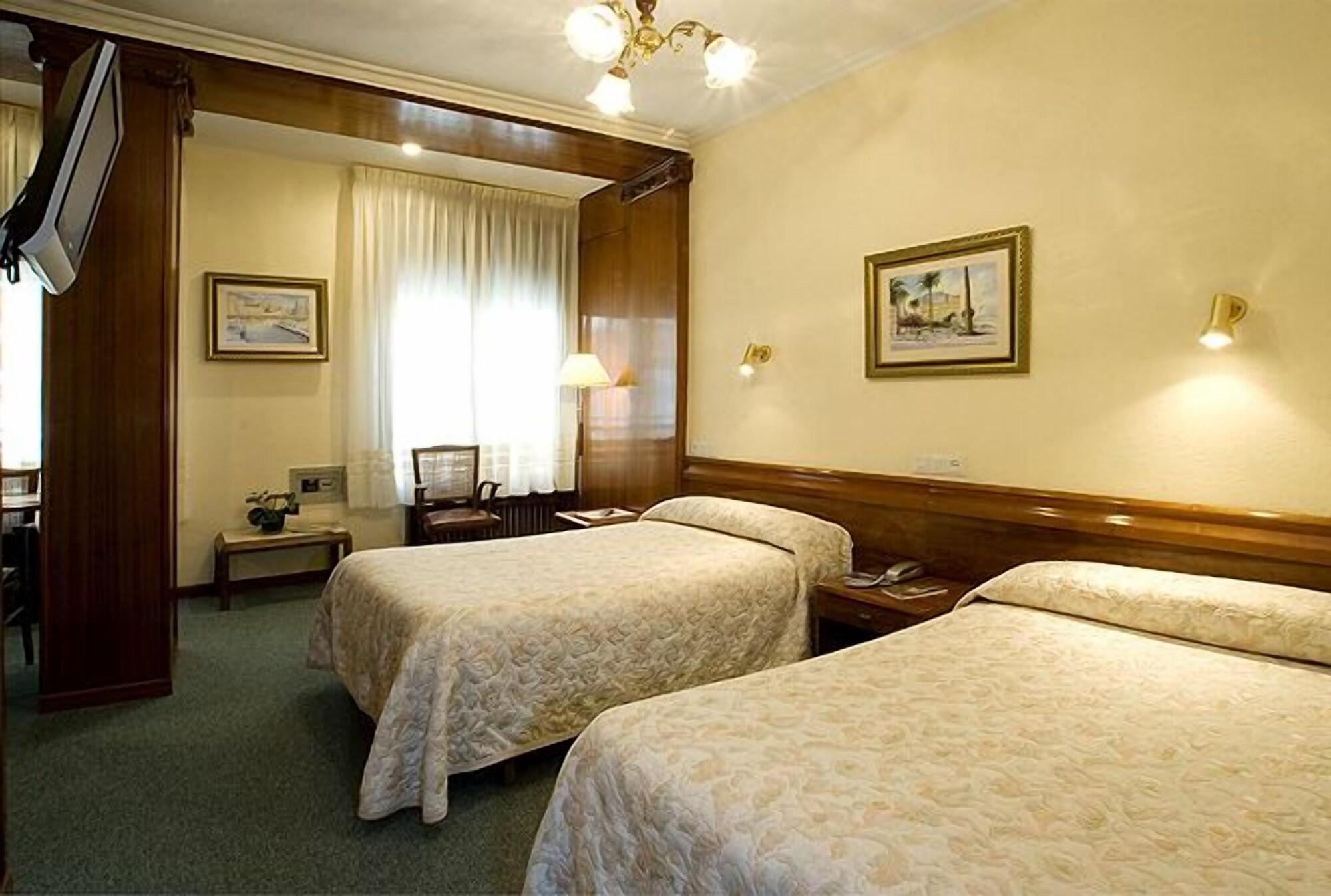 Hotel Castilla Gijón Eksteriør bilde