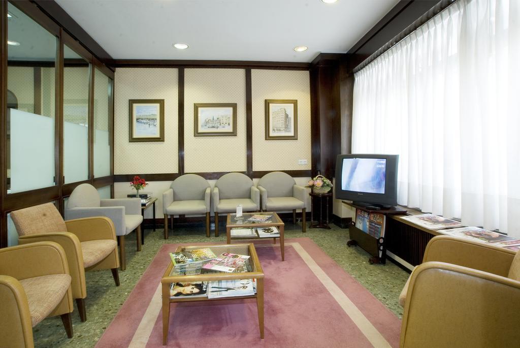 Hotel Castilla Gijón Eksteriør bilde