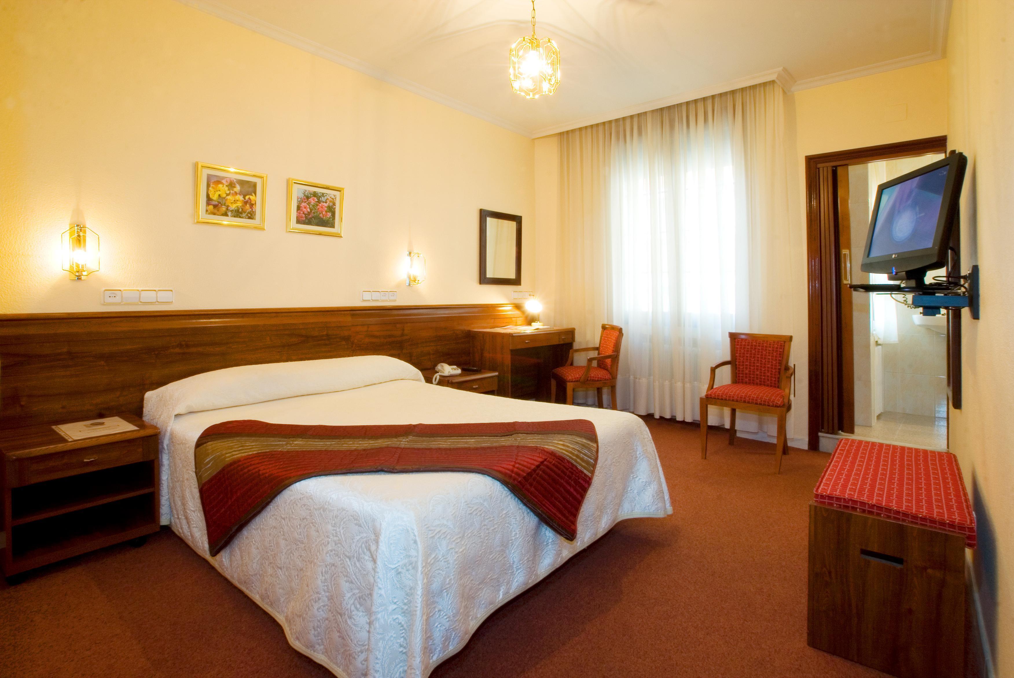 Hotel Castilla Gijón Eksteriør bilde