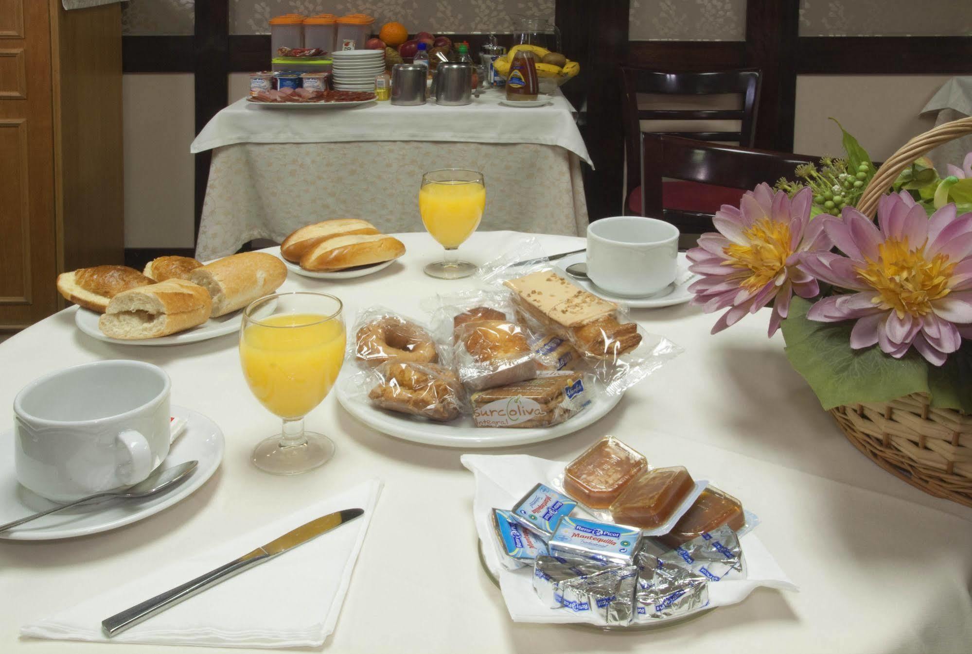 Hotel Castilla Gijón Eksteriør bilde